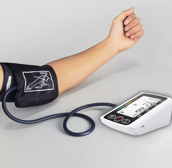 Blood Pressure Monitor With Voice Function